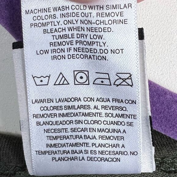 Jerry Leigh Long Sleeve Keyhole Skull Shirt - Picture 6 of 6